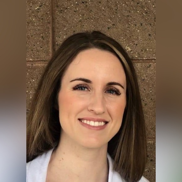 Meet your Posher, Shelly - Picture 1 of 1